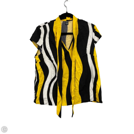 Top Short Sleeve By Shein In Black & Yellow, Size: L
