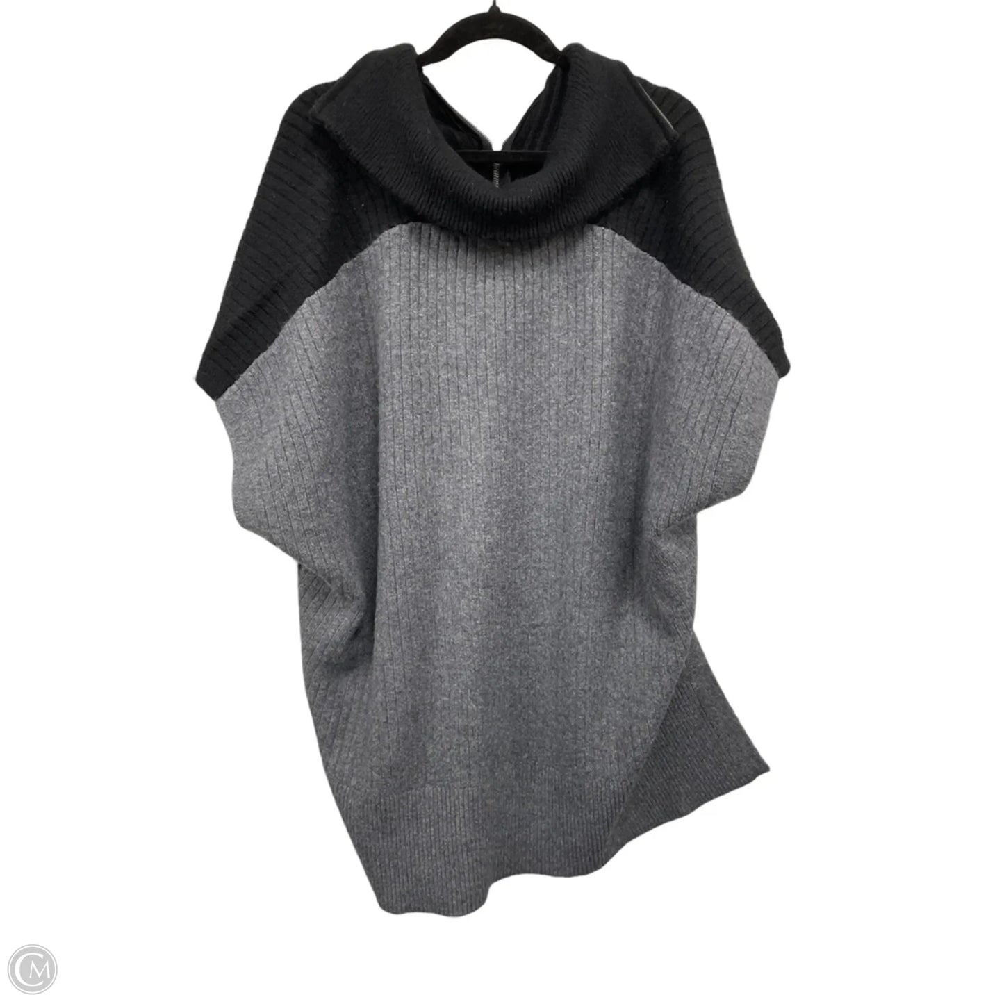 Poncho By Cece In Black & Grey, Size: L