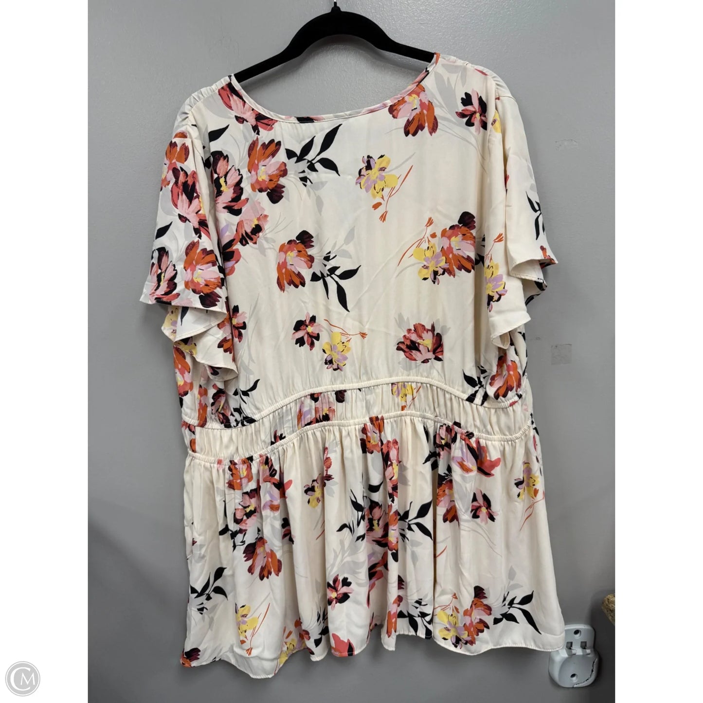 Short Sleeve Top By Torrid In Floral Print, Size: 3x