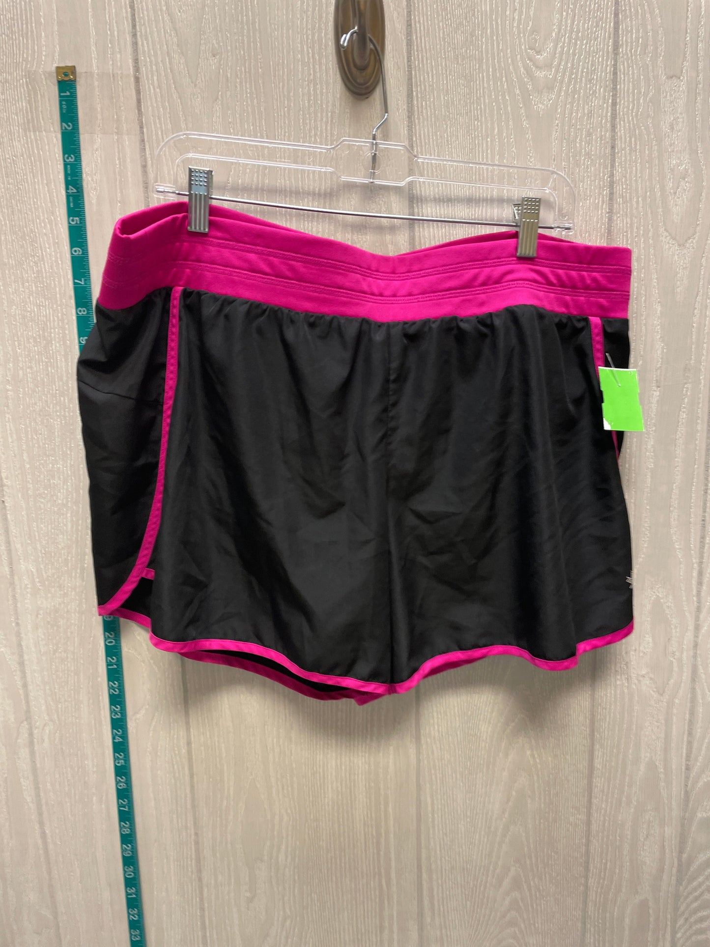 Black & Pink Athletic Shorts Tek Gear, Size 2