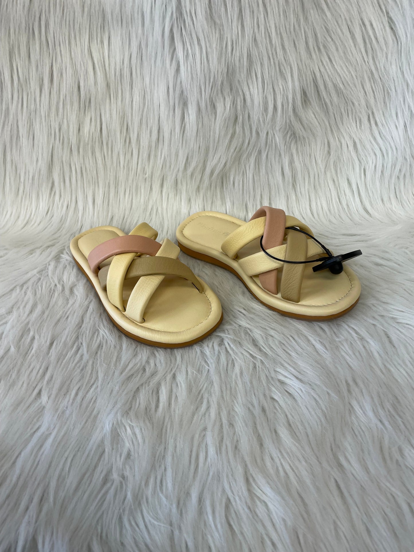 Yellow Sandals Flats Madewell, Size 6