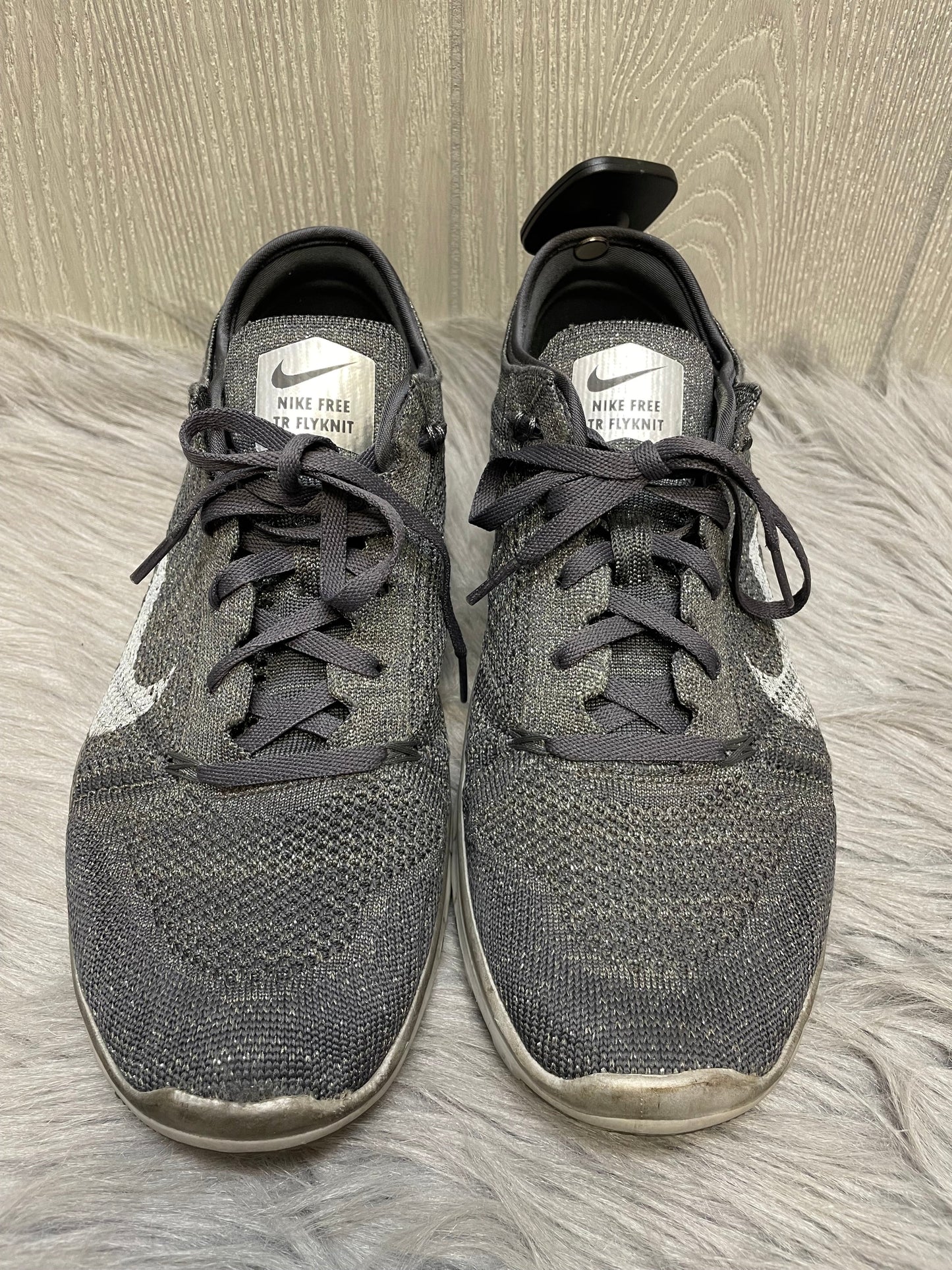 Shoes Athletic By Nike In Grey, Size: 9.5