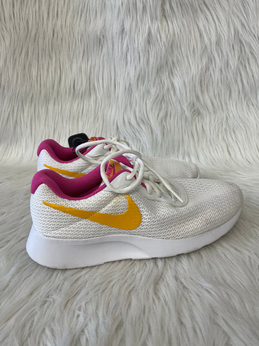 Shoes Athletic By Nike In Cream, Size: 8