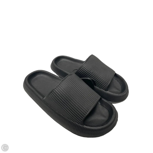 Sandals Flats By Clothes Mentor In Black, Size: 7.5