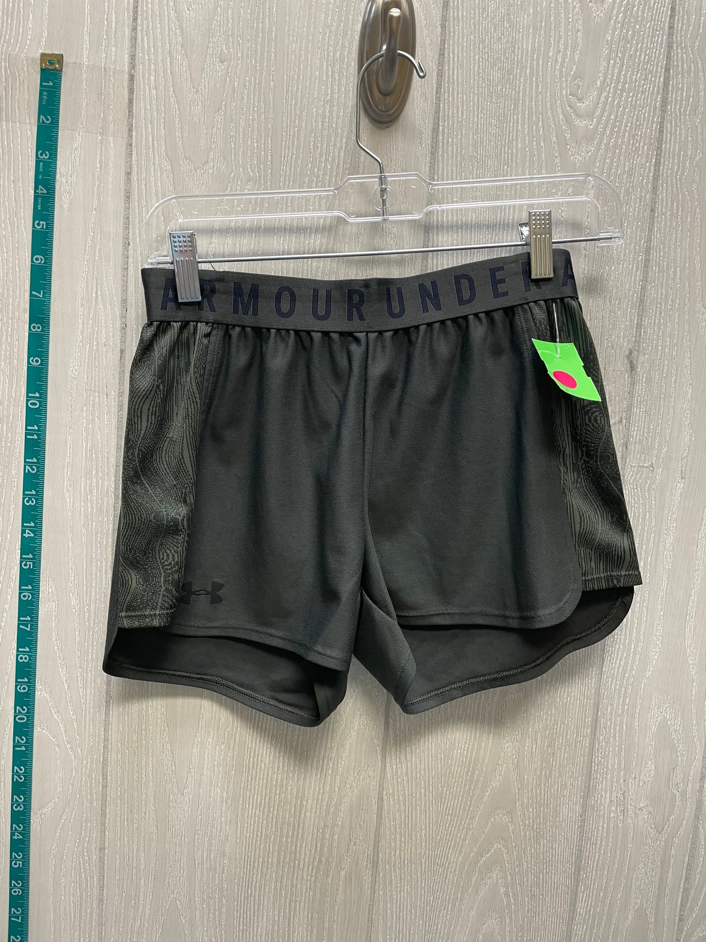 Green Athletic Shorts Under Armour, Size Xs