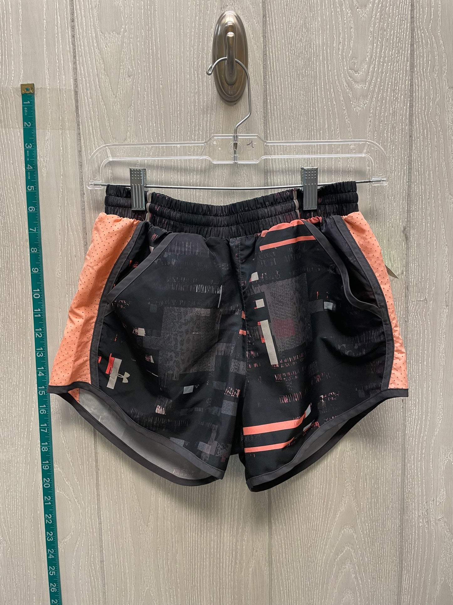 Black & Orange Athletic Shorts Under Armour, Size Xs