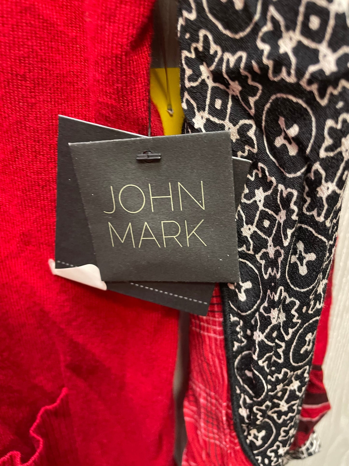 Sweater By John Mark In Black & Red, Size: S