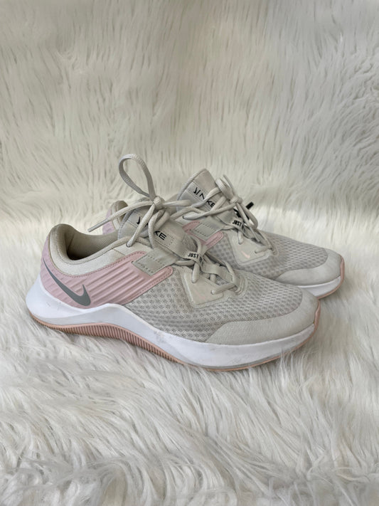 Shoes Athletic By Nike In Grey & Pink, Size: 11