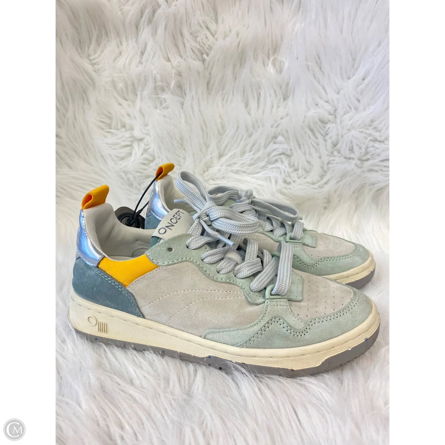 Shoes Sneakers By Cma In Green & Grey, Size: 6