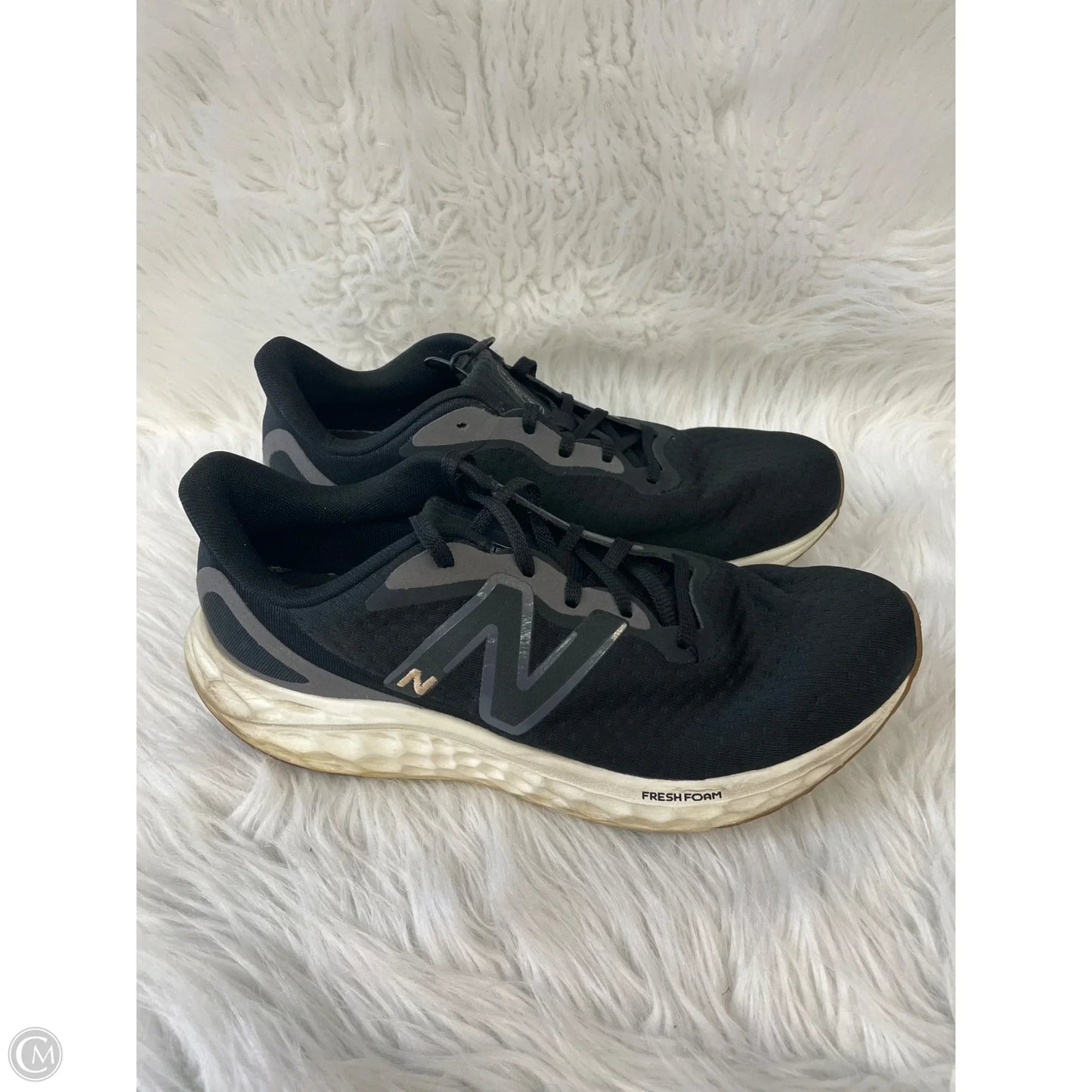 Shoes Athletic By New Balance In Black & Cream, Size: 11