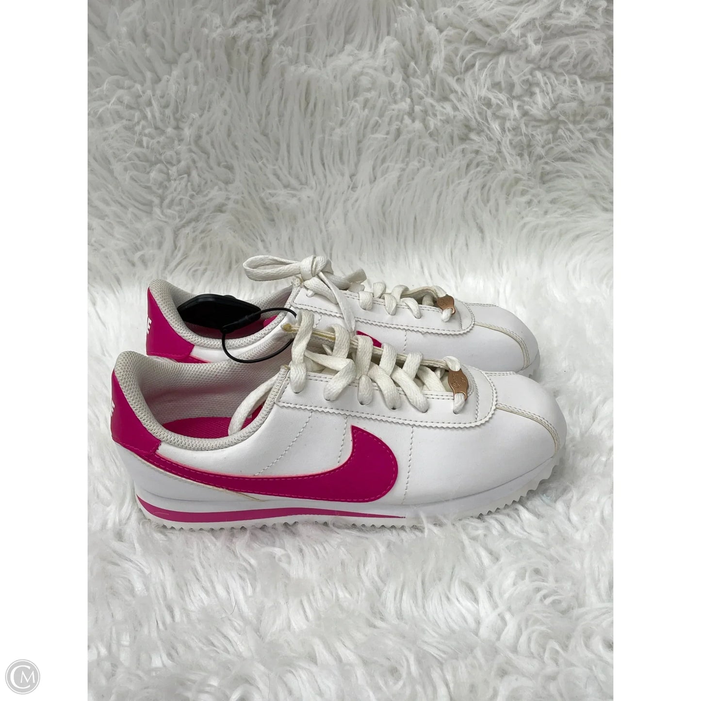 Shoes Sneakers By Nike In Pink & White, Size: 7.5