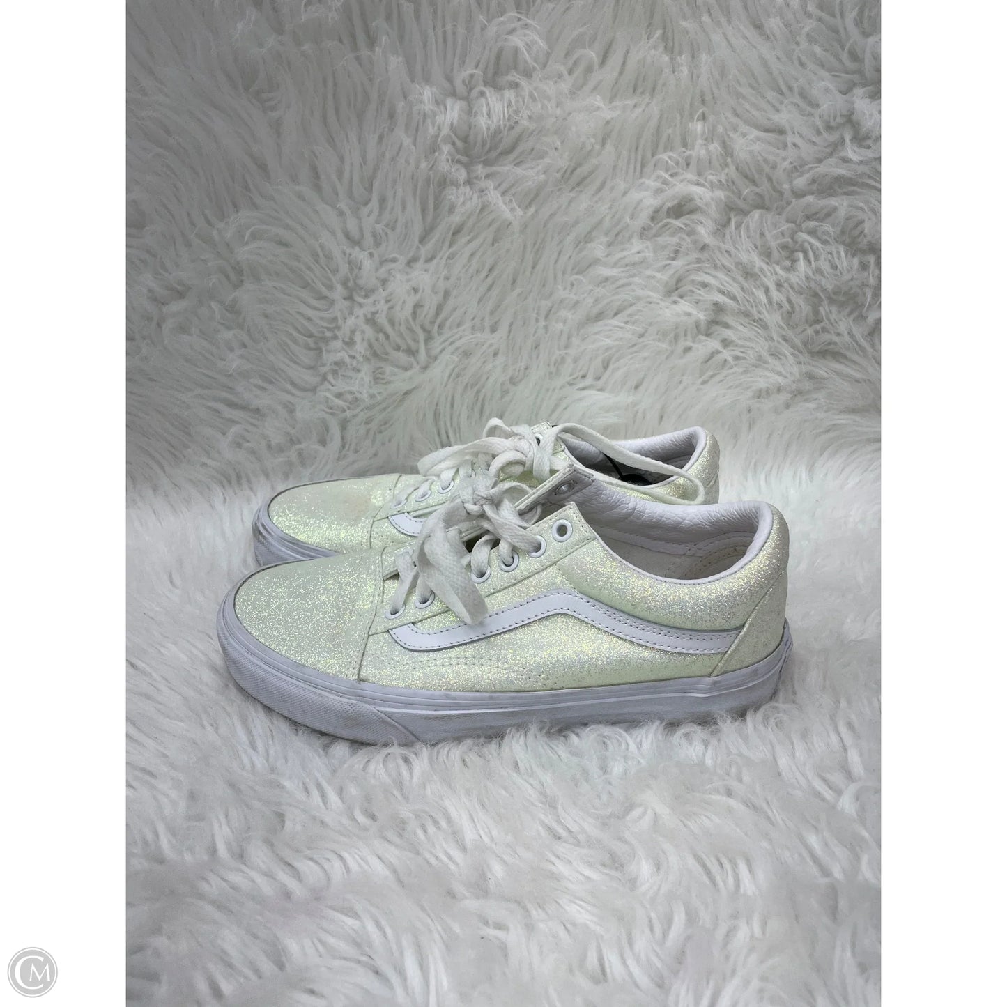 Shoes Sneakers By Vans In Green & White, Size: 8