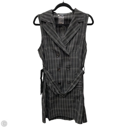 Dress Casual Short By Clothes Mentor In Plaid Pattern, Size: L