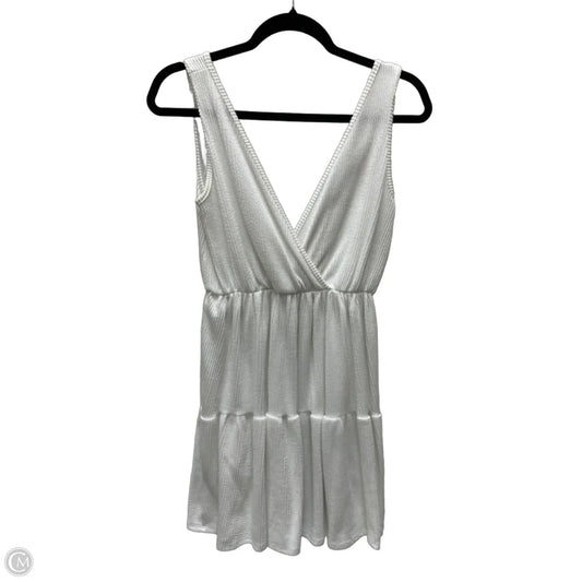 Dress Casual Short By Caution To The Wind In White, Size: L
