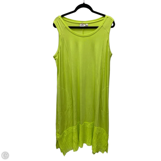 Dress Casual Short By Logo In Green, Size: Xl