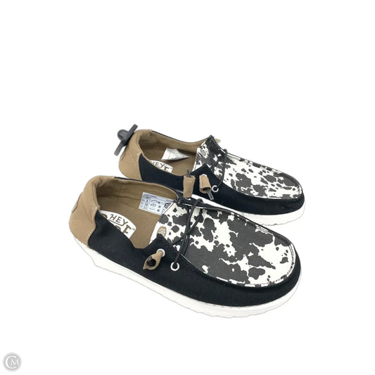 Shoes Flats By Hey Dude In Animal Print, Size: 7