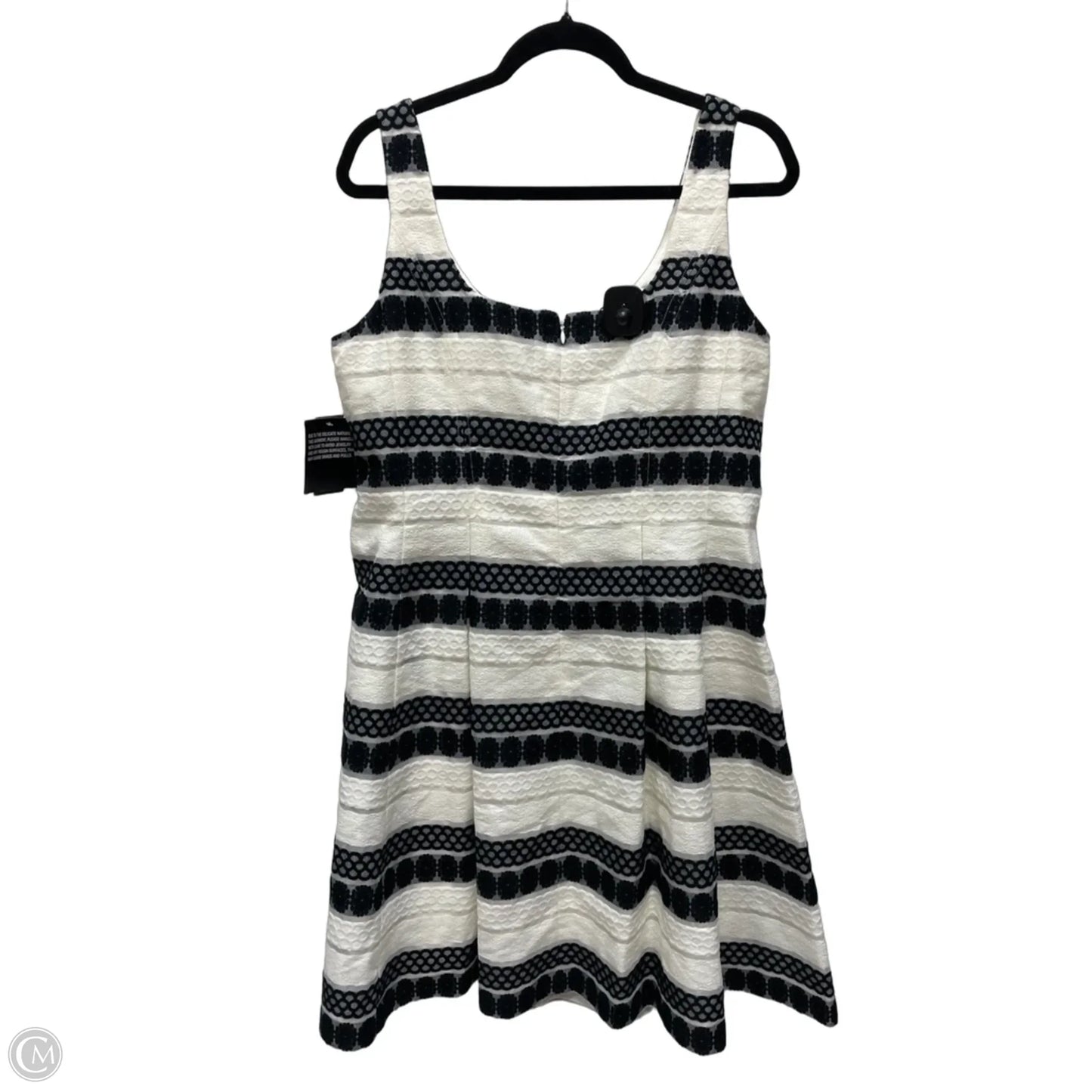 Dress Party Short By Nine West In Striped Pattern, Size: L