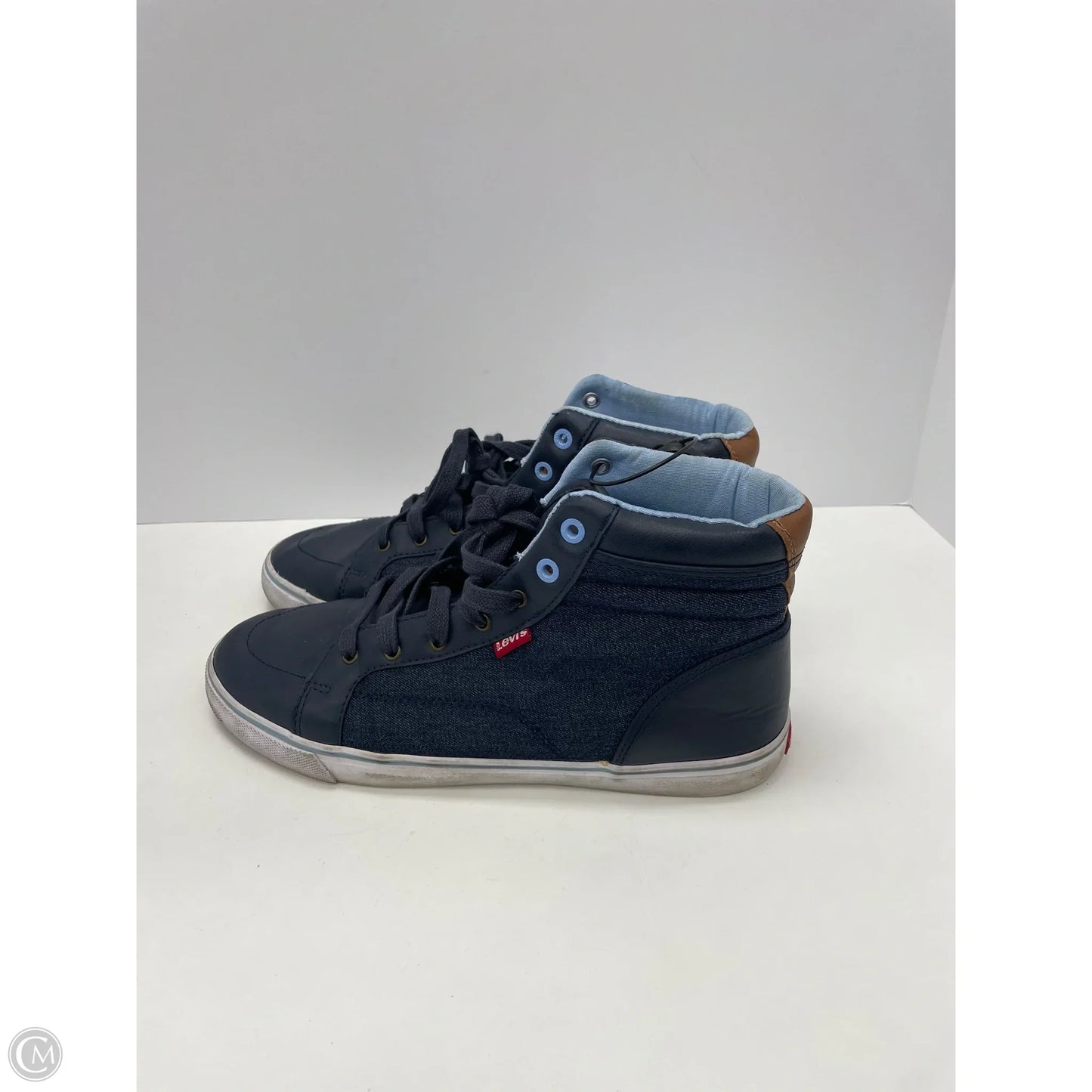 Shoes Sneakers By Levis In Blue Denim, Size: 10