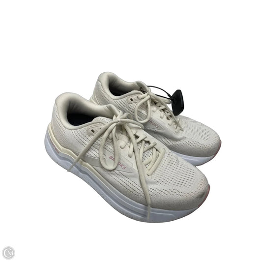 Shoes Athletic By Brooks In Cream, Size: 9