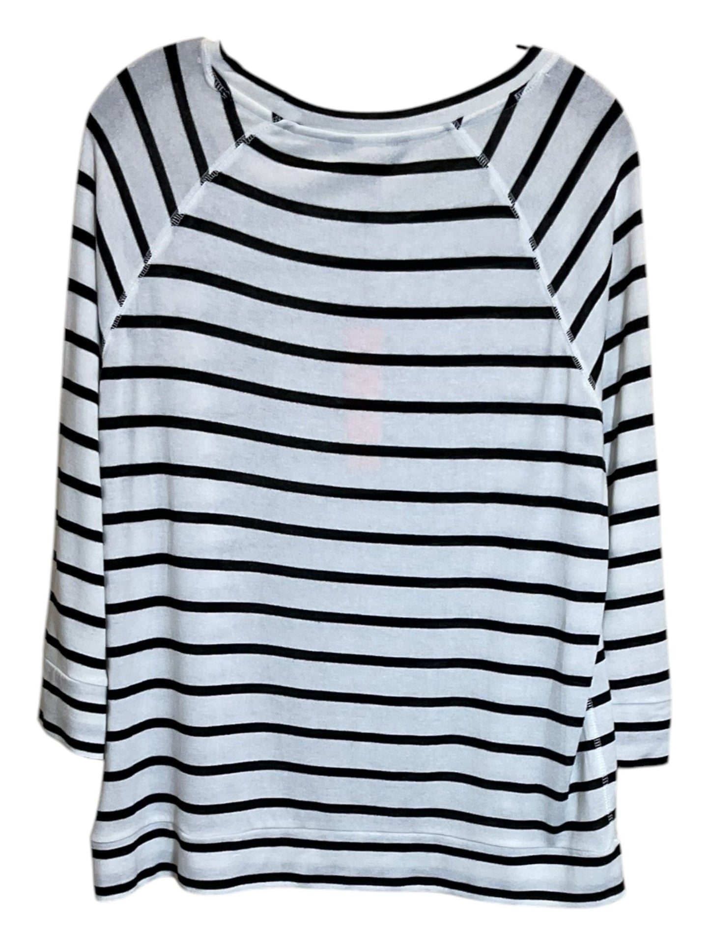 Top Long Sleeve By Clothes Mentor In Black & White, Size: 1x