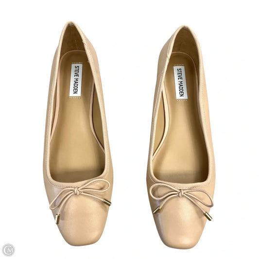 Shoes Flats By Steve Madden In Tan, Size: 11