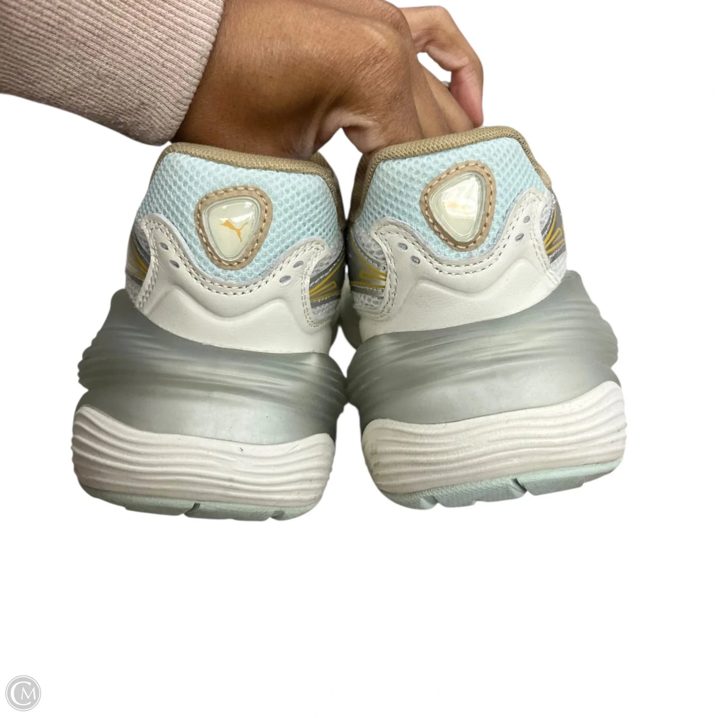 Shoes Sneakers By Puma In Cream & Green, Size: 8.5