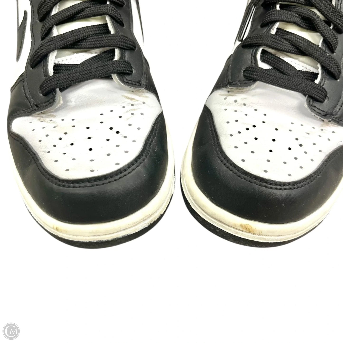 Shoes Sneakers By Nike In Black & White, Size: 8.5