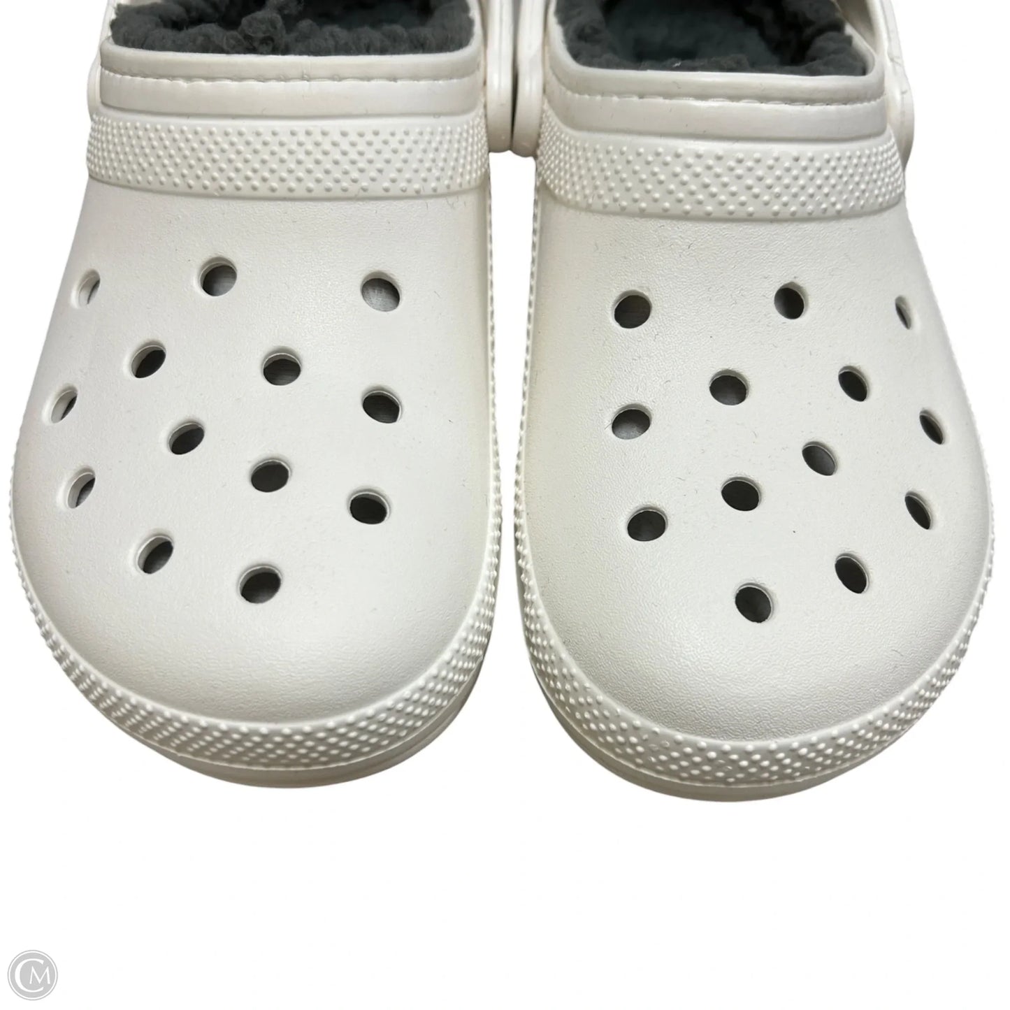 Shoes Flats By Crocs In White, Size: 10