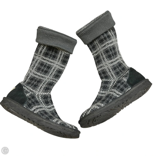 Boots Designer By Ugg In Black & Grey, Size: 7