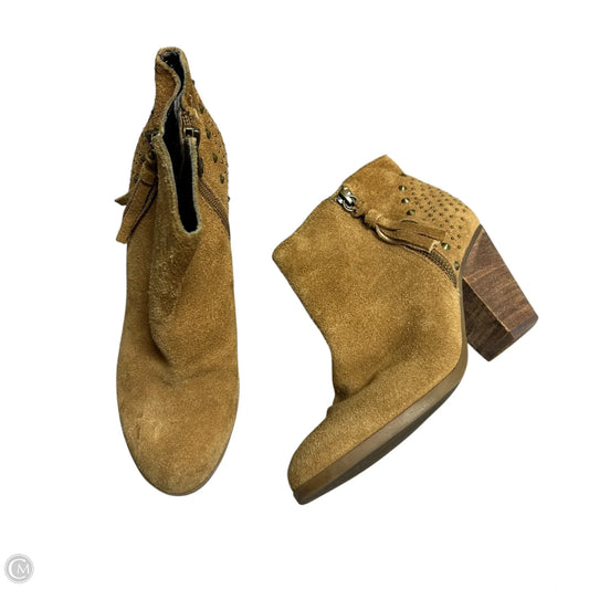Boots Ankle Heels By Guess In Tan, Size: 5.5