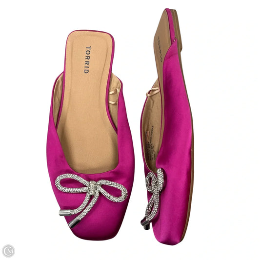 Shoes Flats By Torrid In Pink, Size: 12