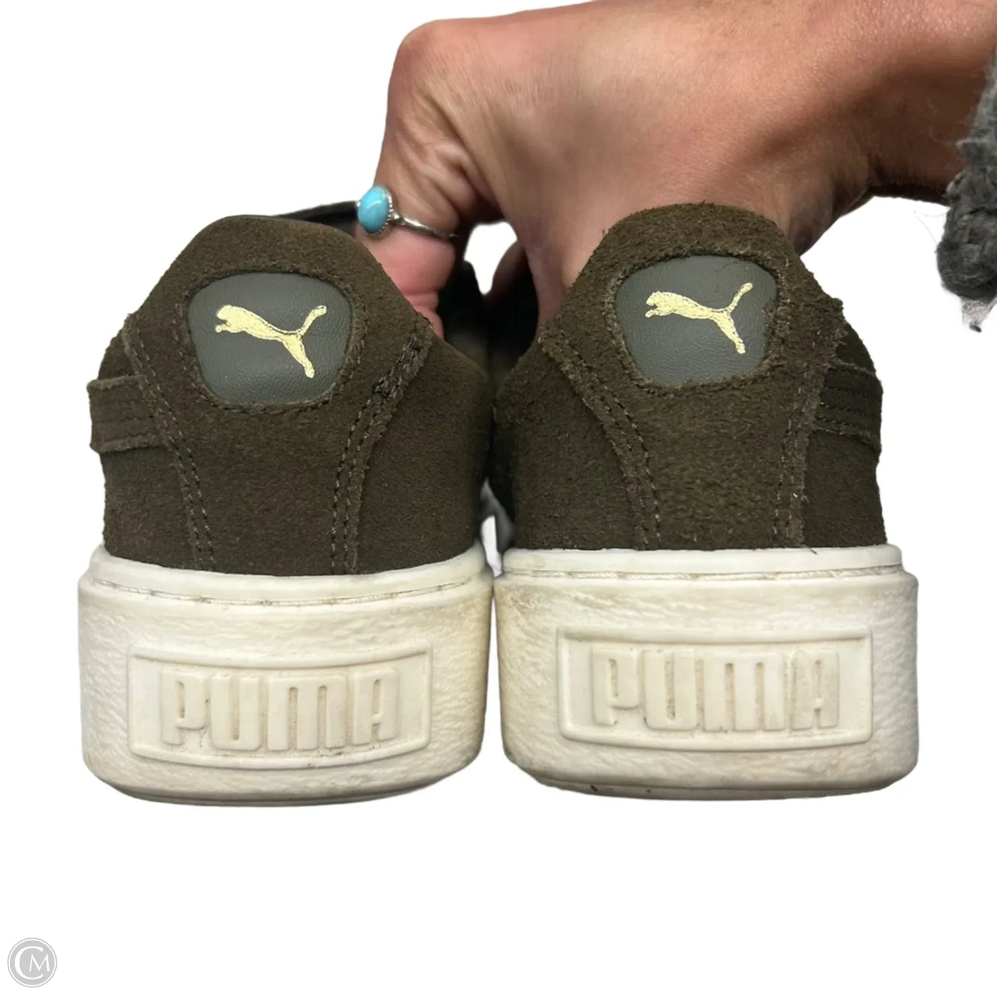 Shoes Sneakers By Puma In Green, Size: 6