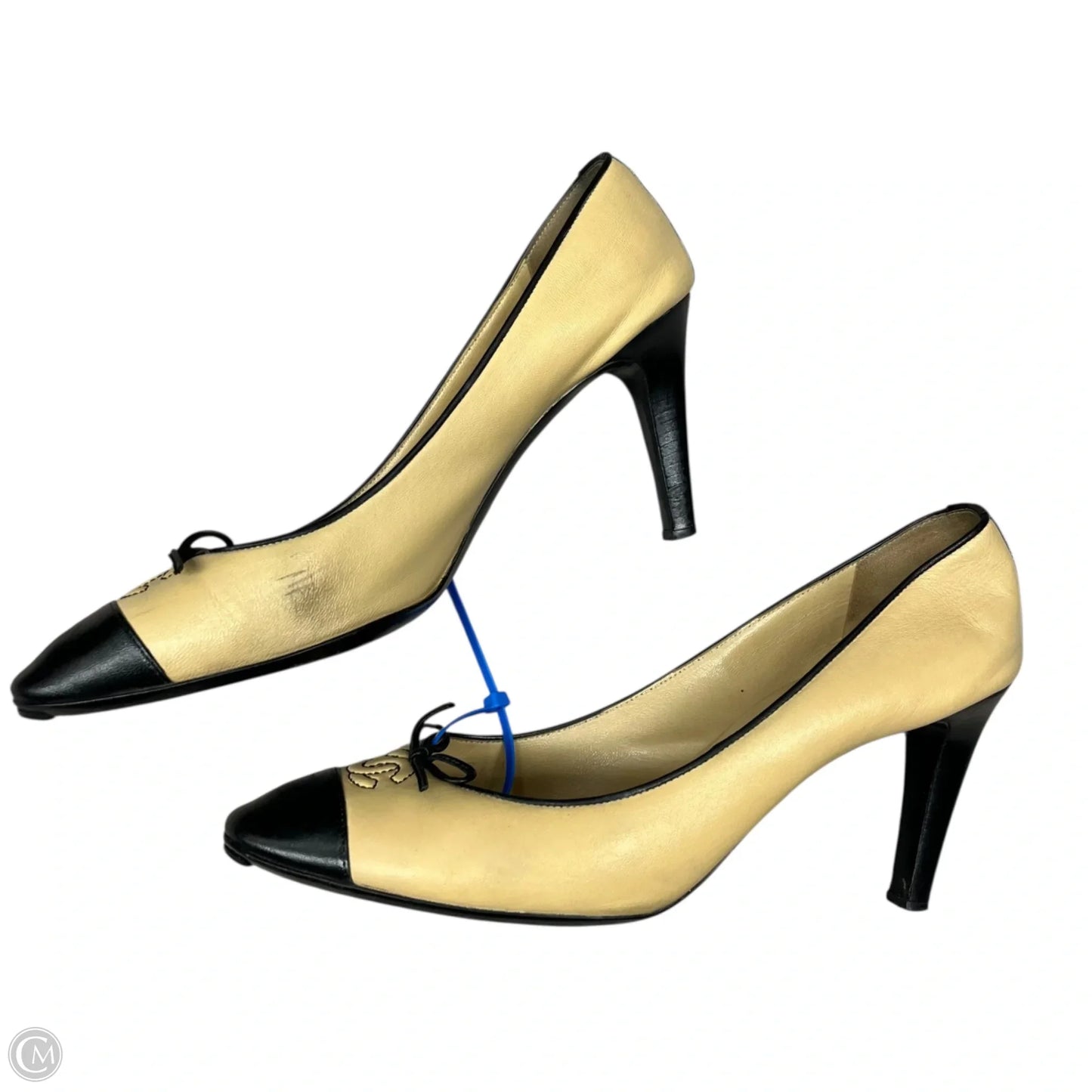 Shoes Luxury Designer By Chanel In Black & Cream, Size: 9.5