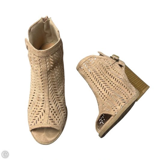Sandals Heels Block By Charlotte Russe In Taupe, Size: 6