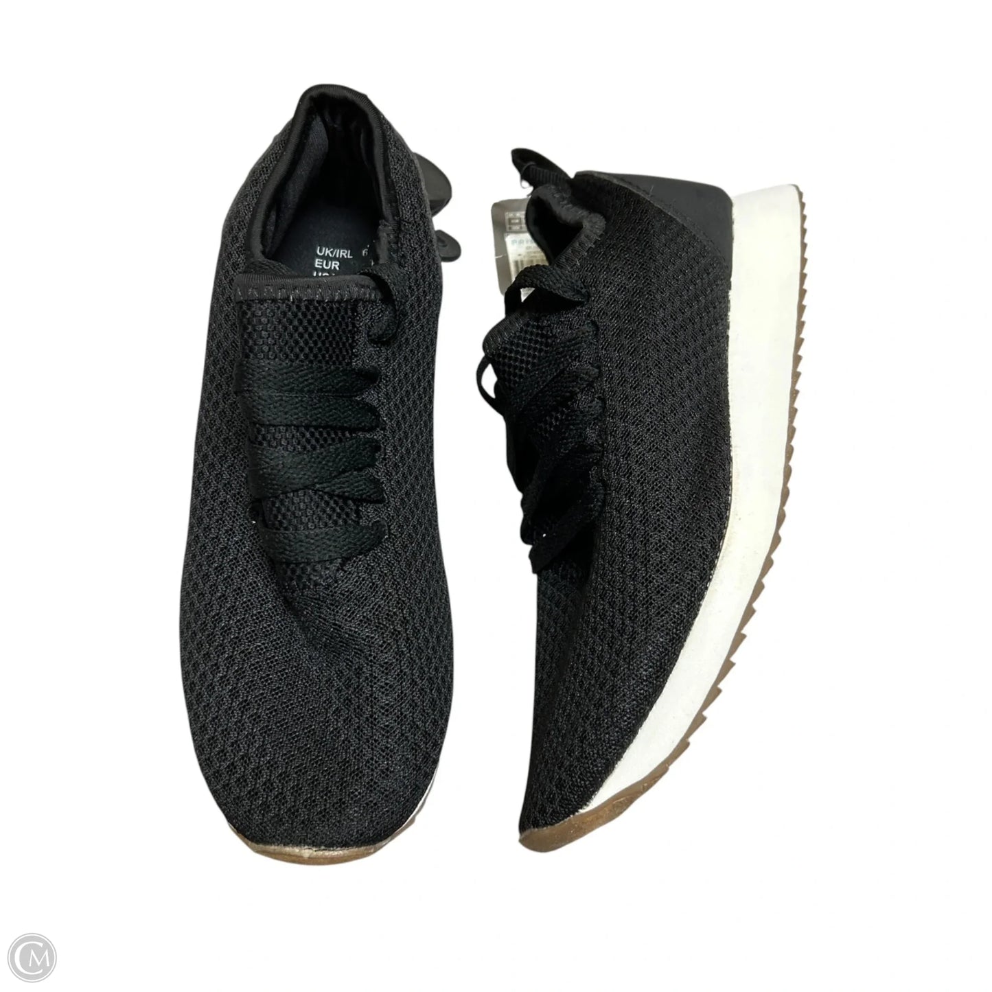 Shoes Sneakers By Primark In Black & White, Size: 6