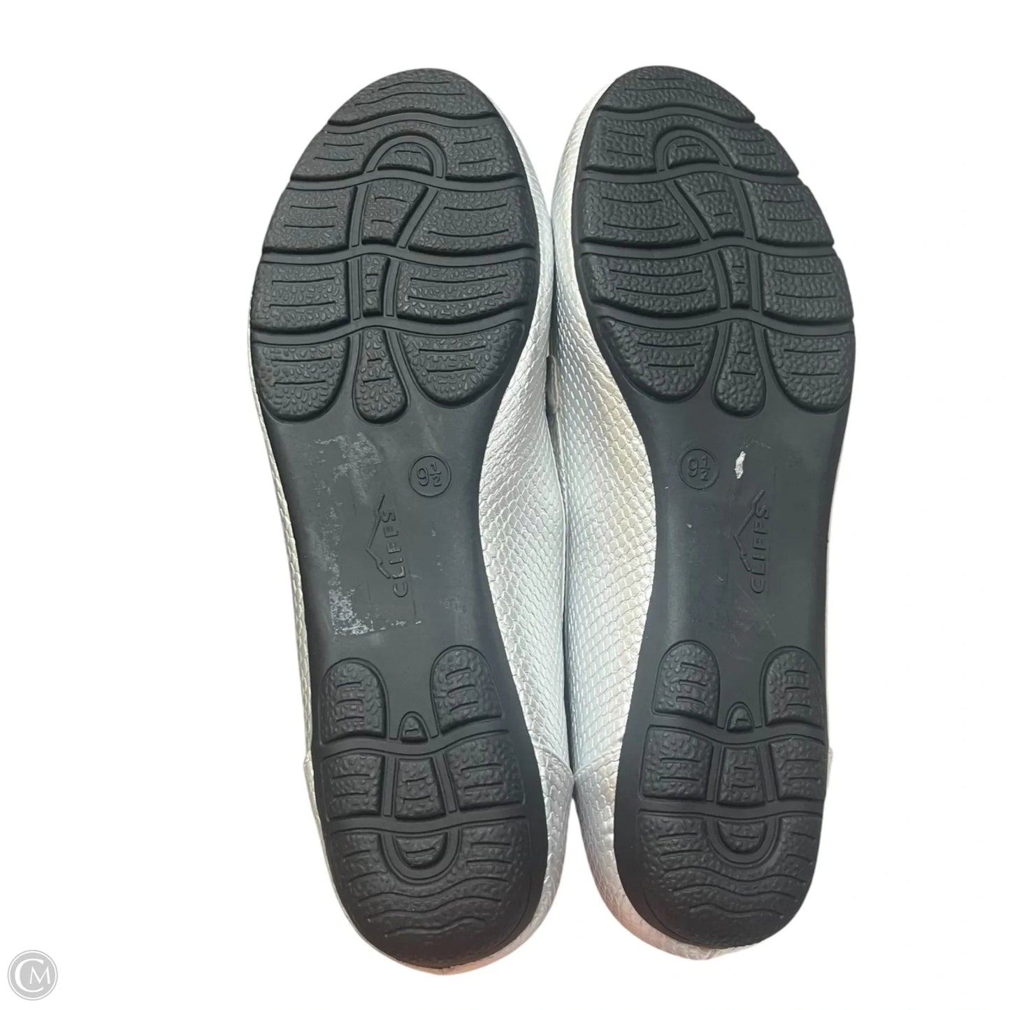 Shoes Flats By Cliffs By White Mountain In Silver, Size: 9.5