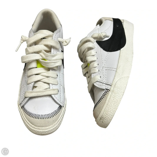 Shoes Sneakers By Nike In White, Size: 9.5
