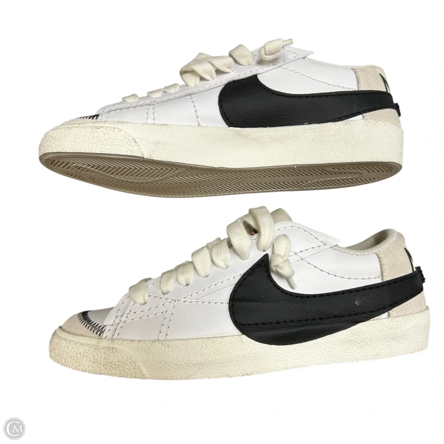 Shoes Sneakers By Nike In White, Size: 9.5