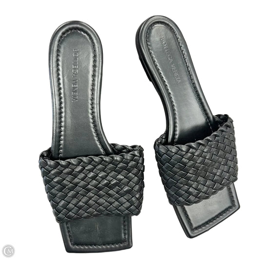 Sandals Luxury Designer By Bottega Veneta In Black, Size: 9.5