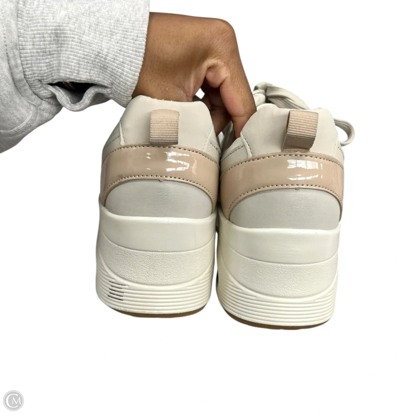 Shoes Athletic By Skechers In Beige, Size: 10