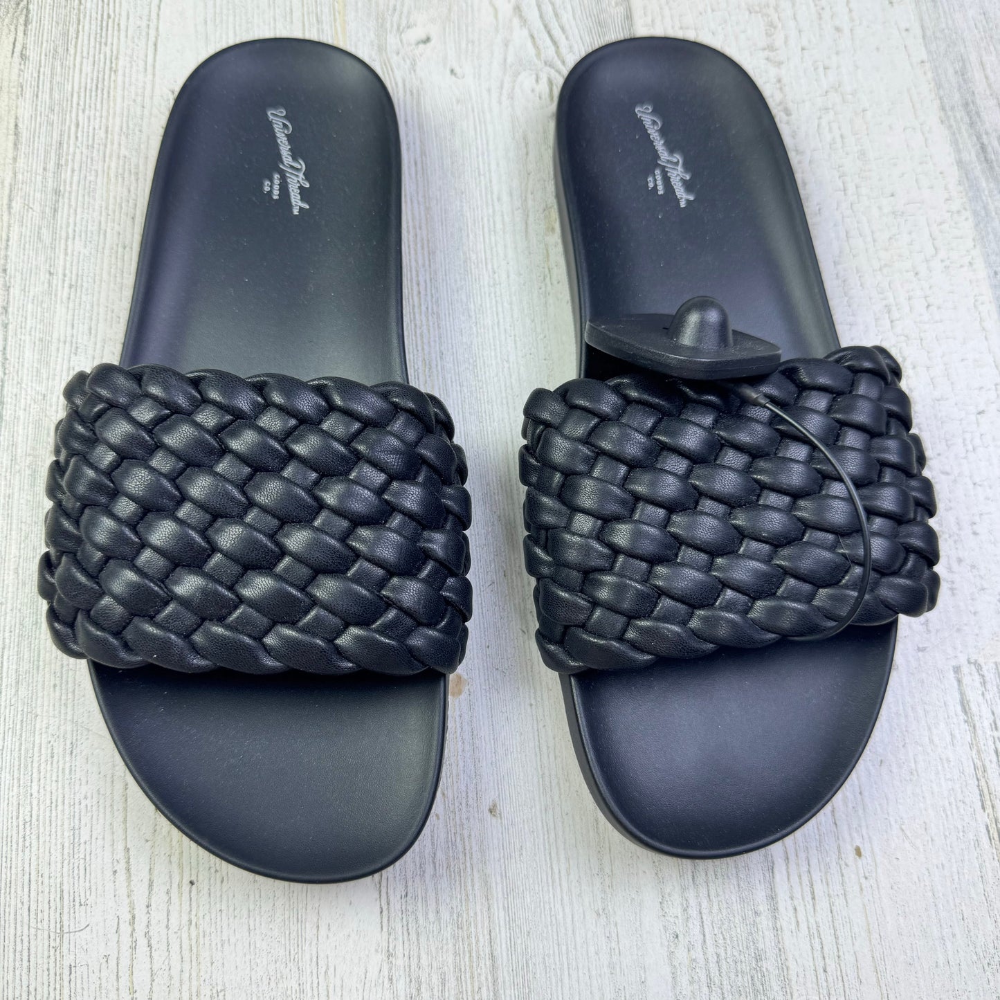 Black Sandals Flats Universal Thread, Size 7