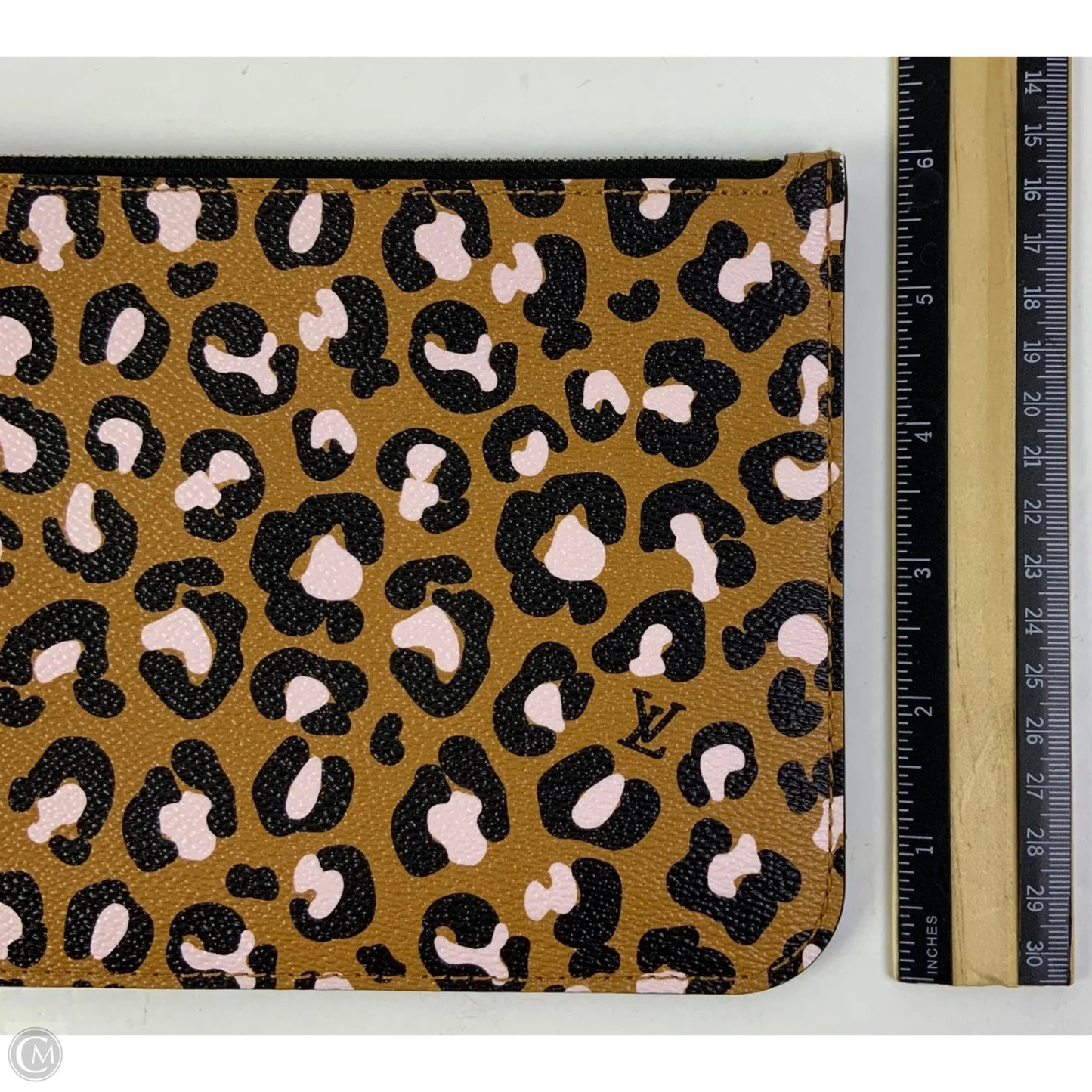 Wristlet Luxury Designer By Louis Vuitton, Size: Medium
