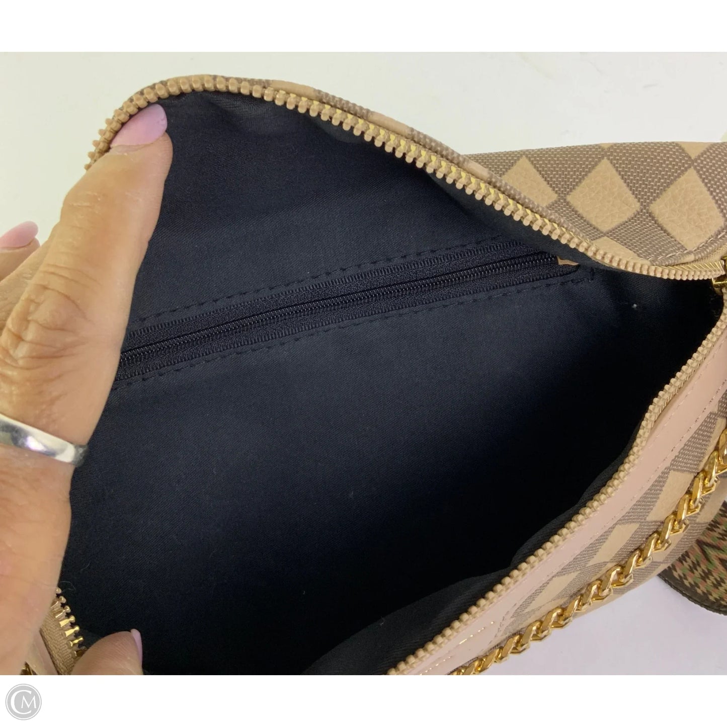 Crossbody By Clothes Mentor, Size: Small