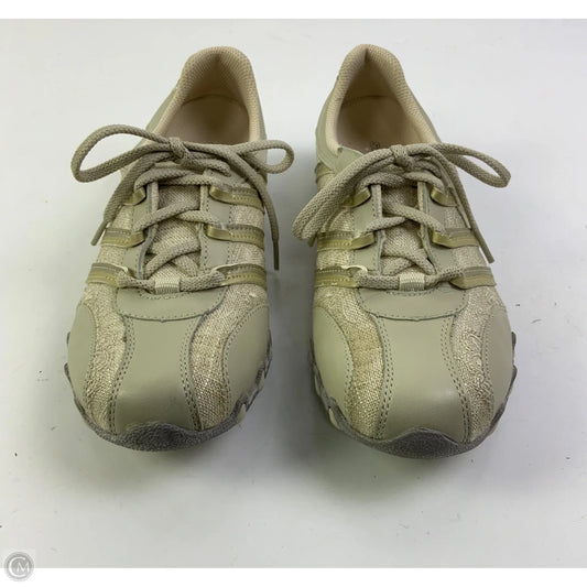 Shoes Athletic By Skechers In Grey & Tan, Size: 8.5