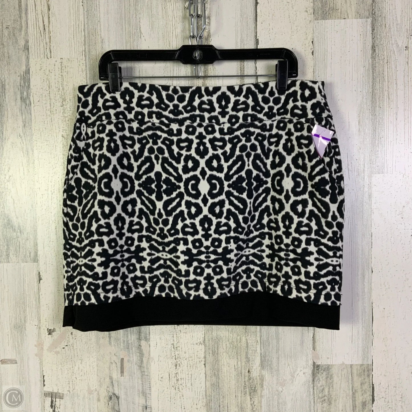 Skort By Attyre In Black & White, Size: 14