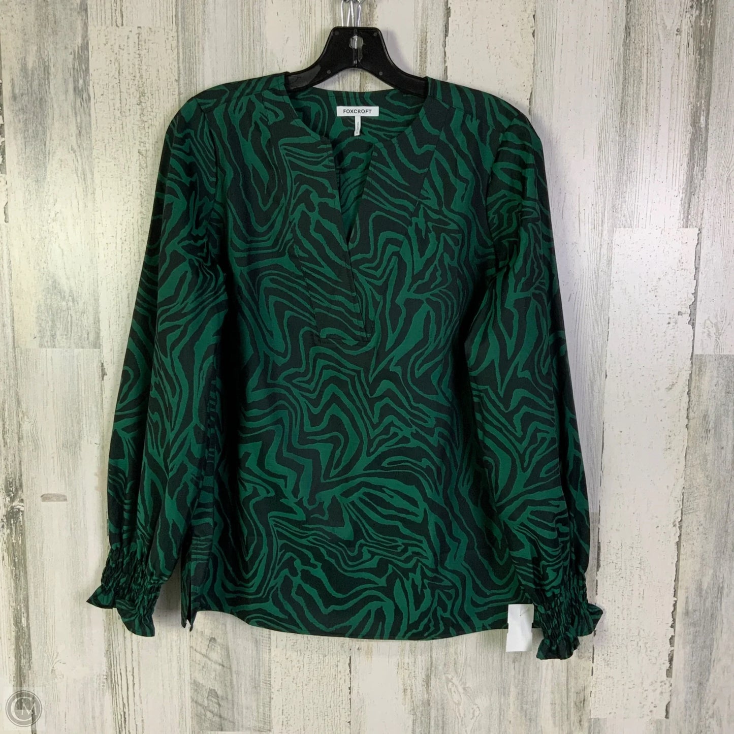Top Long Sleeve By Foxcroft In Green, Size: S