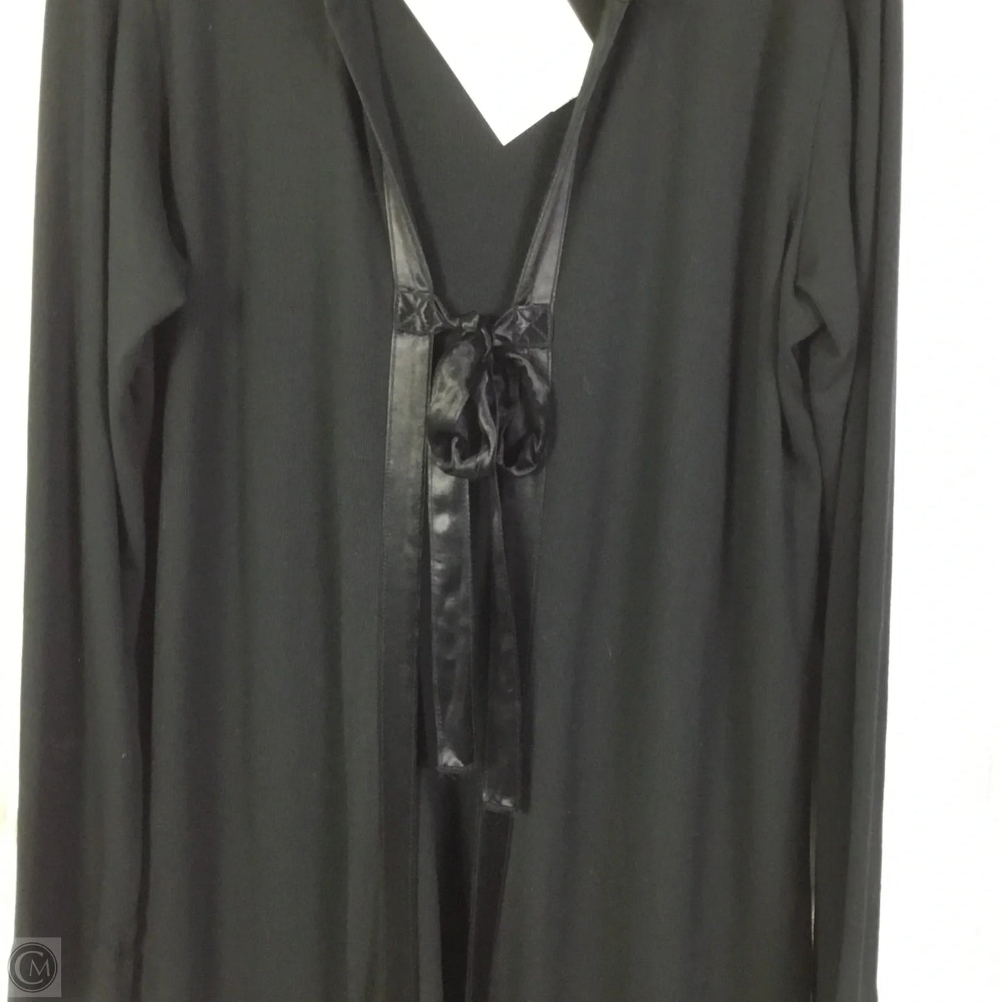 Robe By Clothes Mentor In Black, Size: M