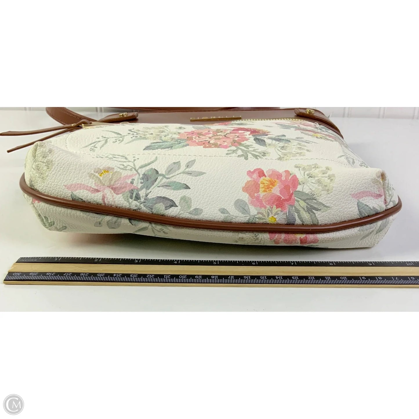 Crossbody By Clothes Mentor, Size: Medium