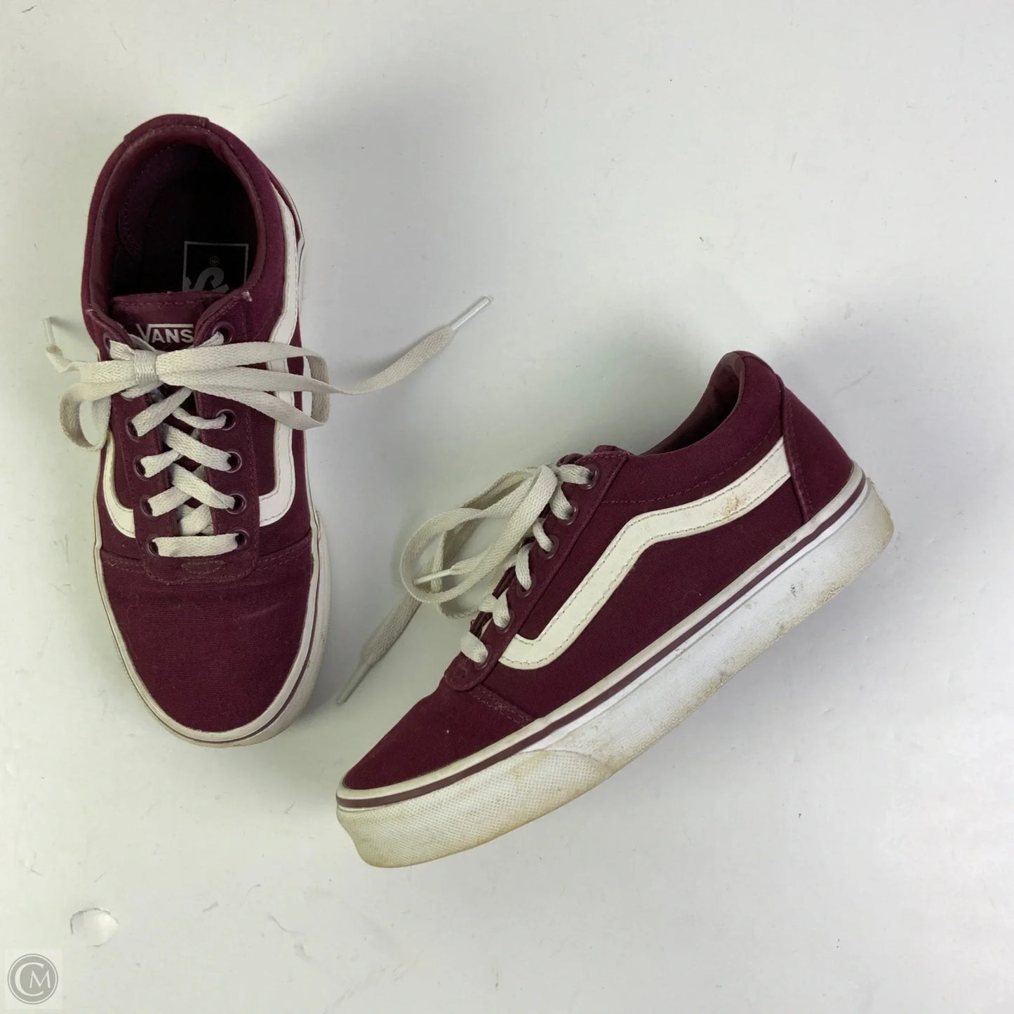 Shoes Sneakers By Vans In Maroon, Size: 5