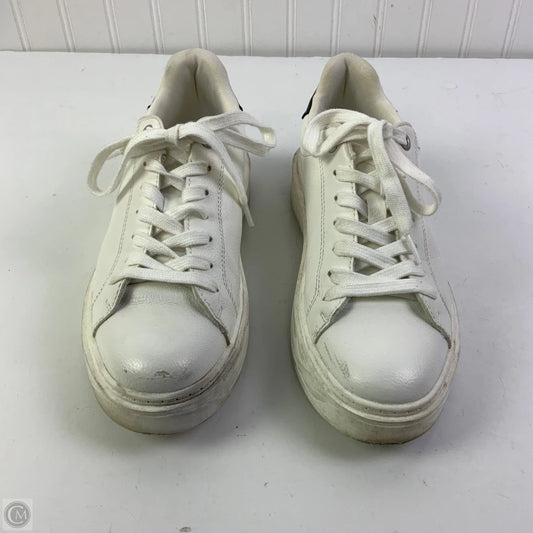 Shoes Sneakers By Steve Madden In White, Size: 9